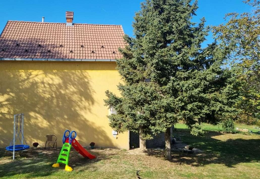 Casa Horizont Holiday home *